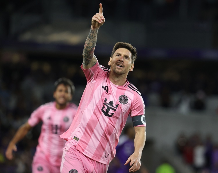 博鱼体育登录入口-维斯塔潘：梅西在场上想进球就能进，你无法阻止他